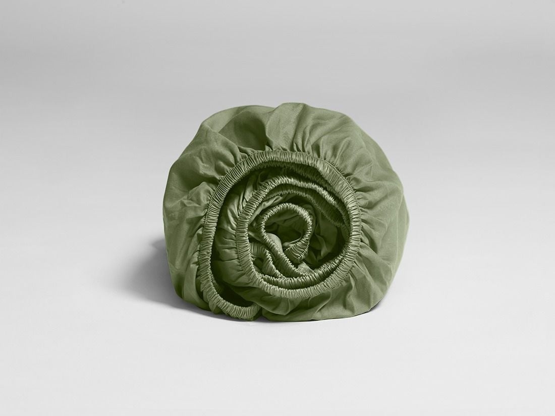 Hoeslaken katoen satijn mid olive