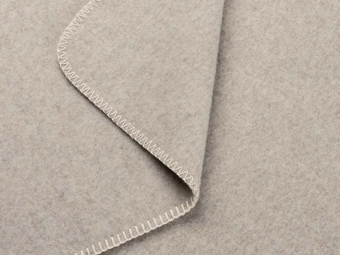 Deken gerecycled wol stone brown 150x220