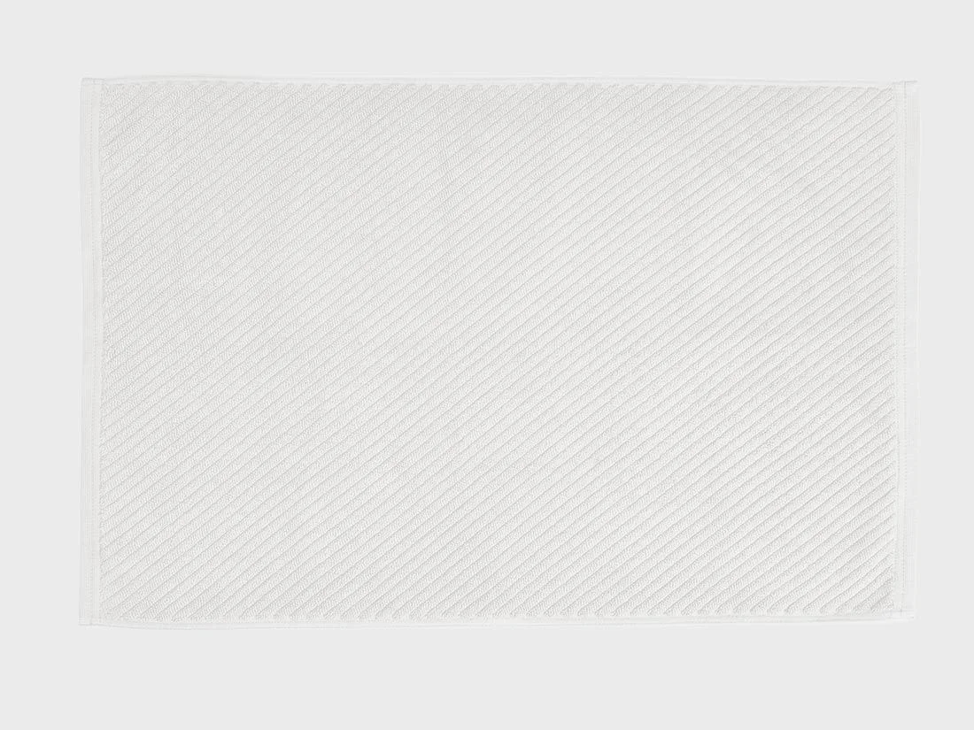 Badmat pure white 52x81