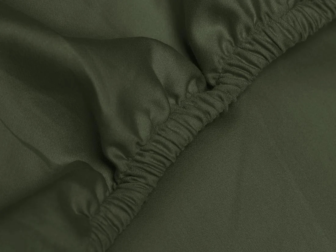 Hoeslaken katoen satijn dark olive