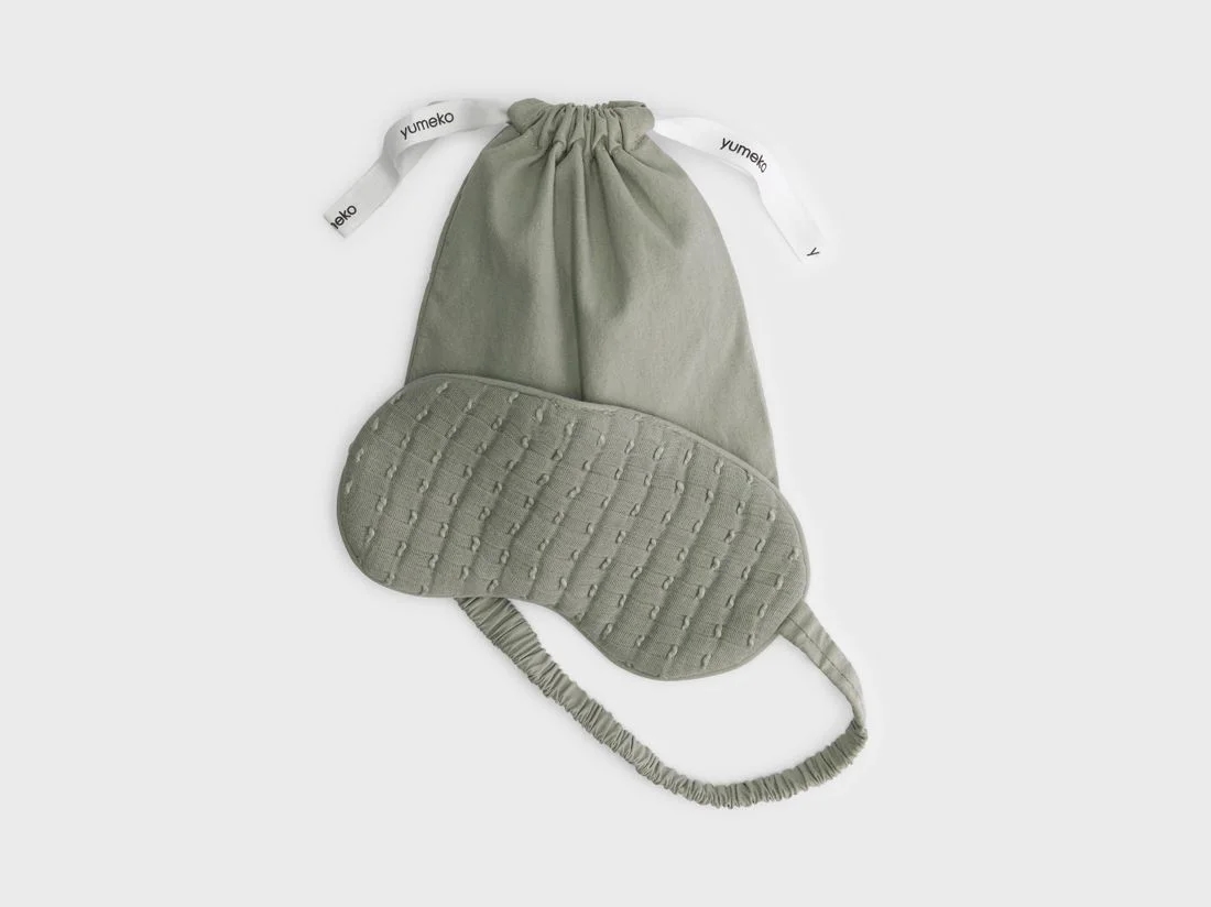 Slaapmasker mousseline katoen stitch sage green