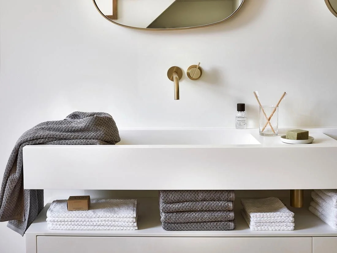 Douchelakens dots dark grey 70x140 - 2 st